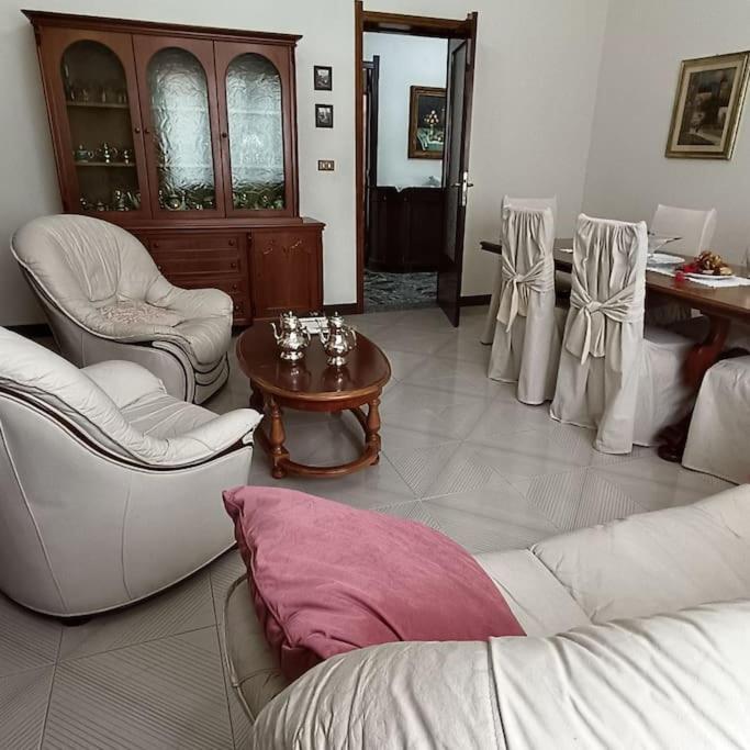 Casa Vacanze In Villa Decimomannu Esterno foto